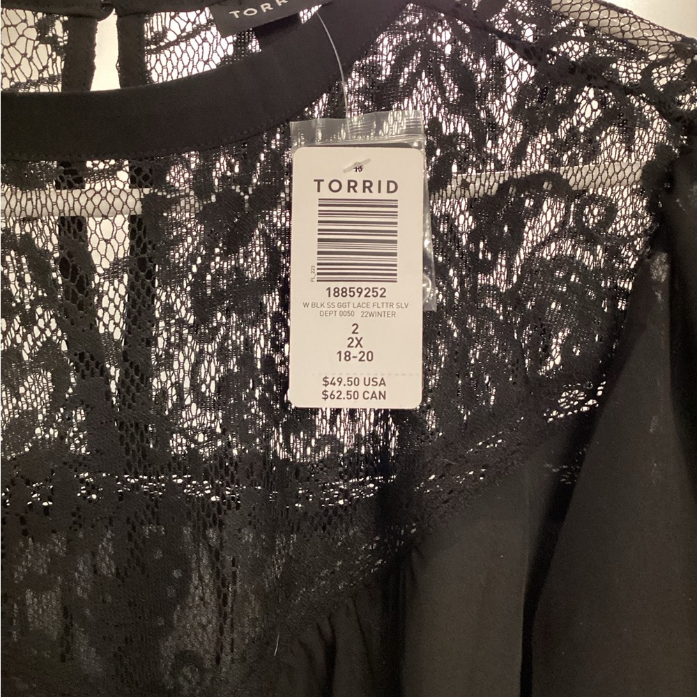 NWT Georgette With Lace Detail Flutter Sleeve Top Size 2 - Picture 2 of 8